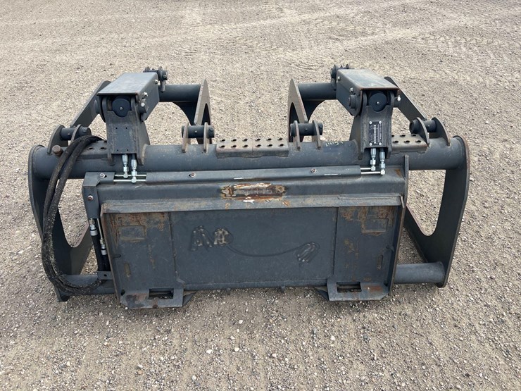 bobcat-root-grapple-image-6