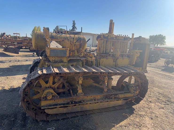 caterpillar-60-image-6