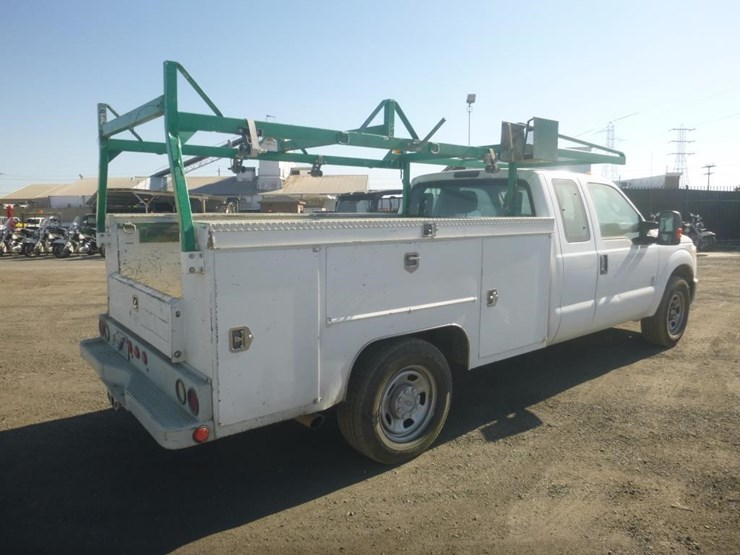 2015-ford-f350-image-4
