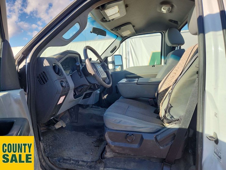2015-ford-f550-image-12