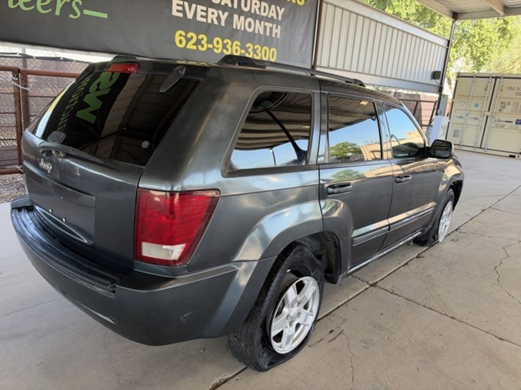 2007-jeep-grand-cherokee-image-10