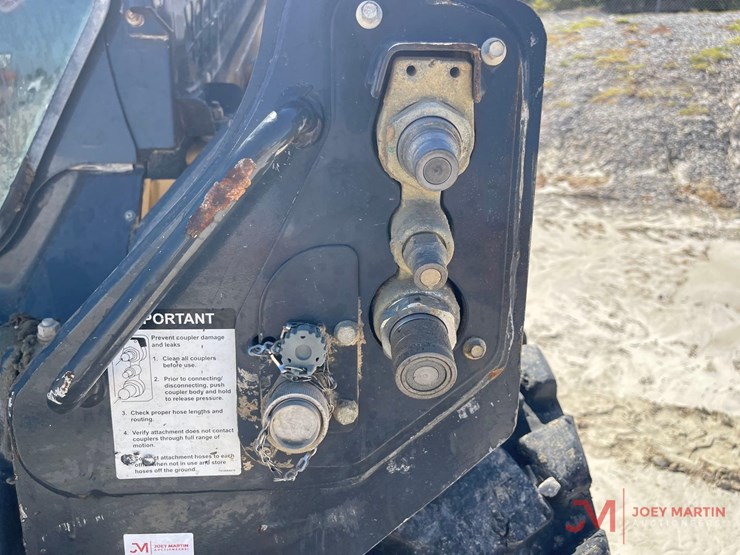 2023-deere-332g-image-14