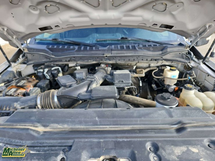 2022-ford-f250-image-14