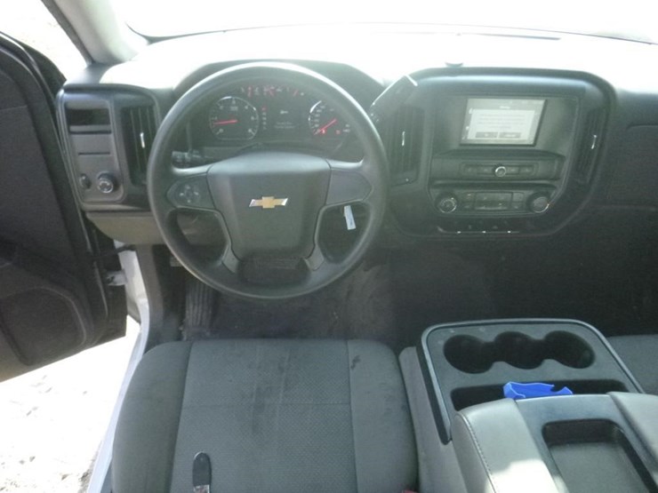2018-chevrolet-1500-image-7