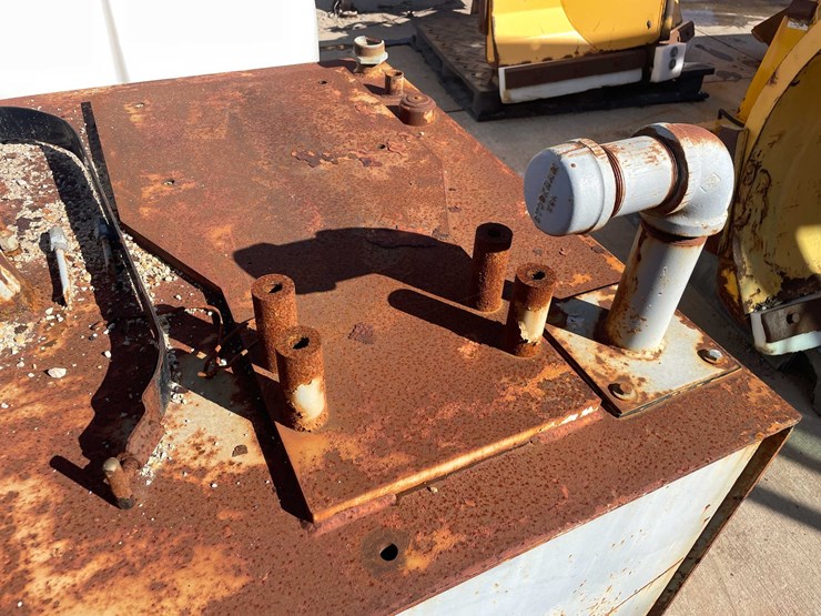 #1838-•-pabco-300-gallon-steel-hydraulic-image-7