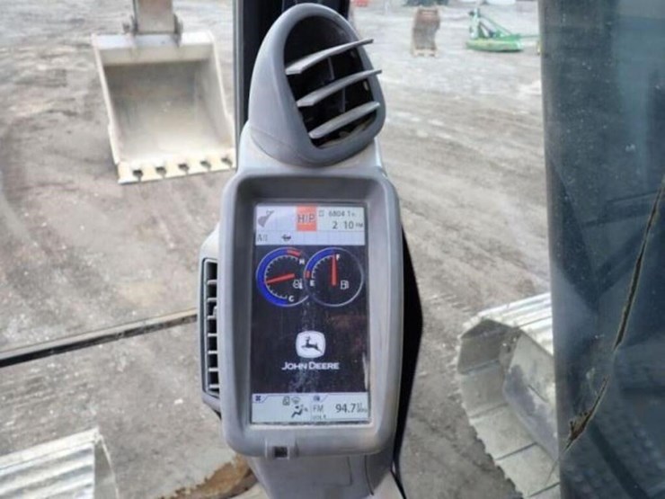 2012-deere-350g-lc-image-10