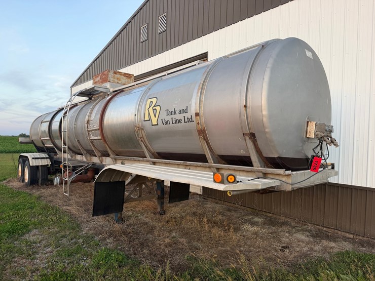 #1735-•-1984-certified-waste-tanker-image-1