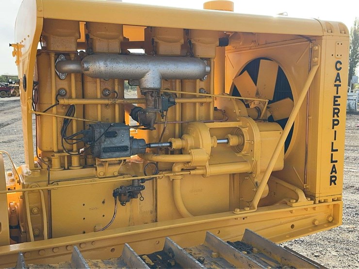 caterpillar-seventy-gas---complete-nut-and-bolt-restoration!-image-10