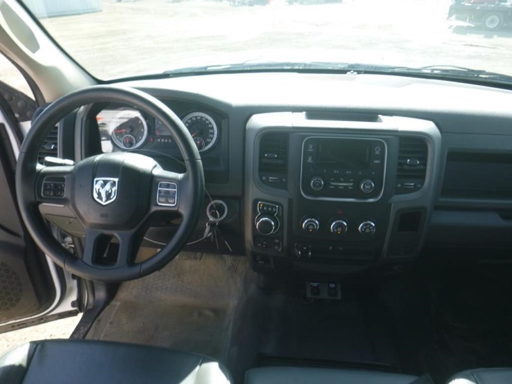 2014-dodge-1500-image-10