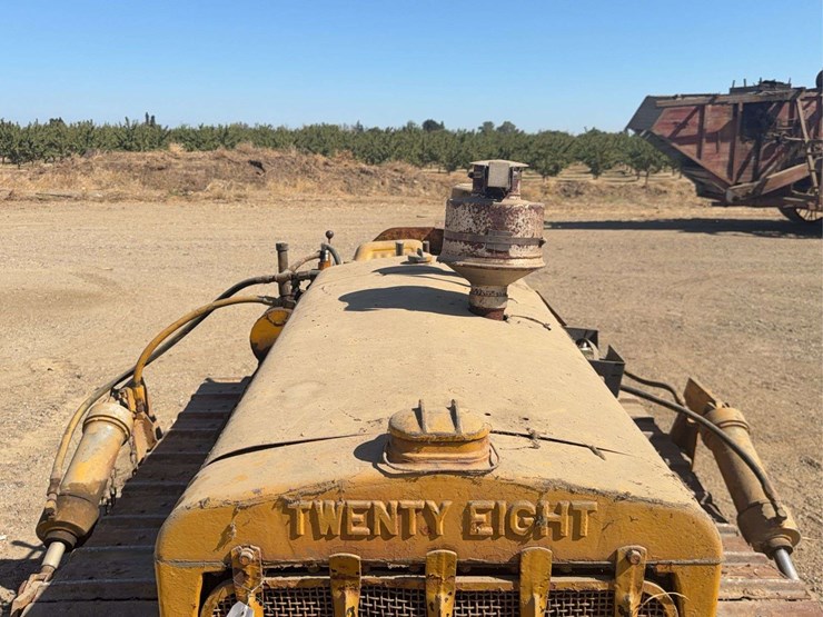 caterpillar-28-image-10