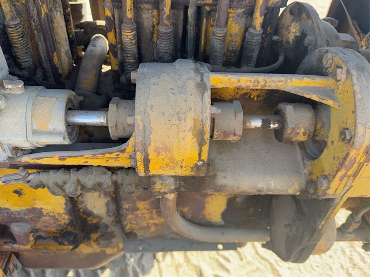 caterpillar-28-image-29