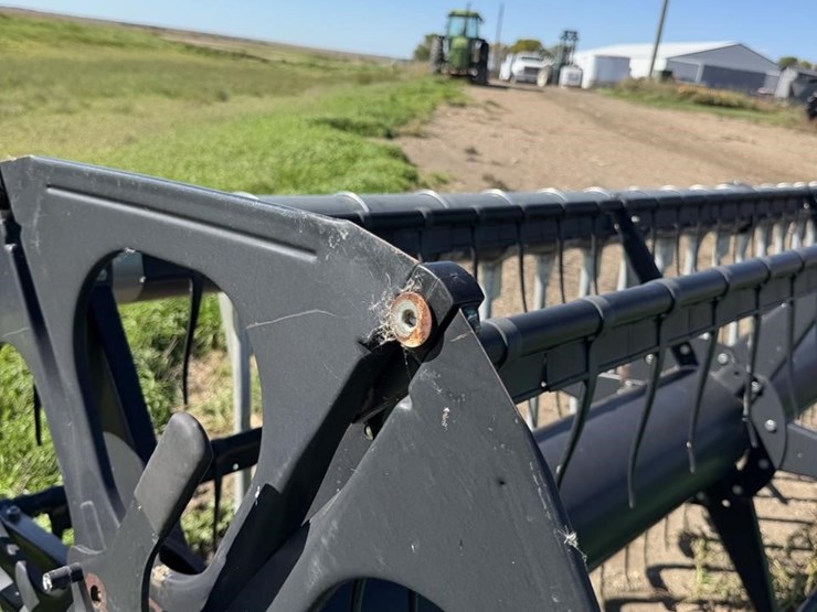 2011-john-deere-635f-image-24