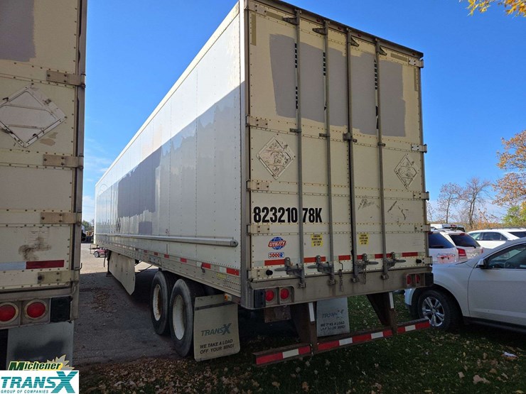 2013-utility-3000r-image-4