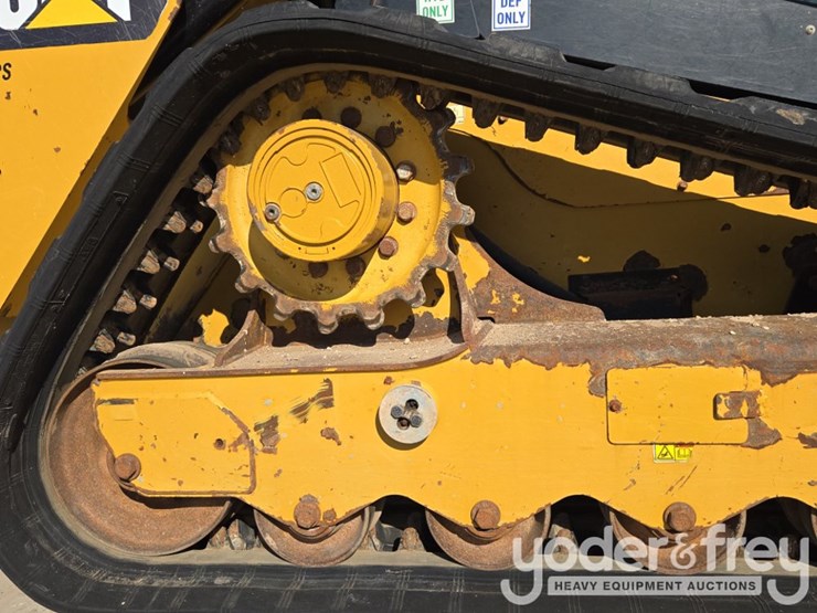 2018-caterpillar-299d2-image-18