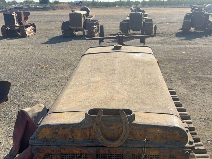 caterpillar-2-ton-image-6