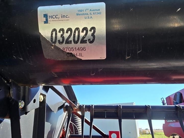 2011-case-ih-3020-image-16