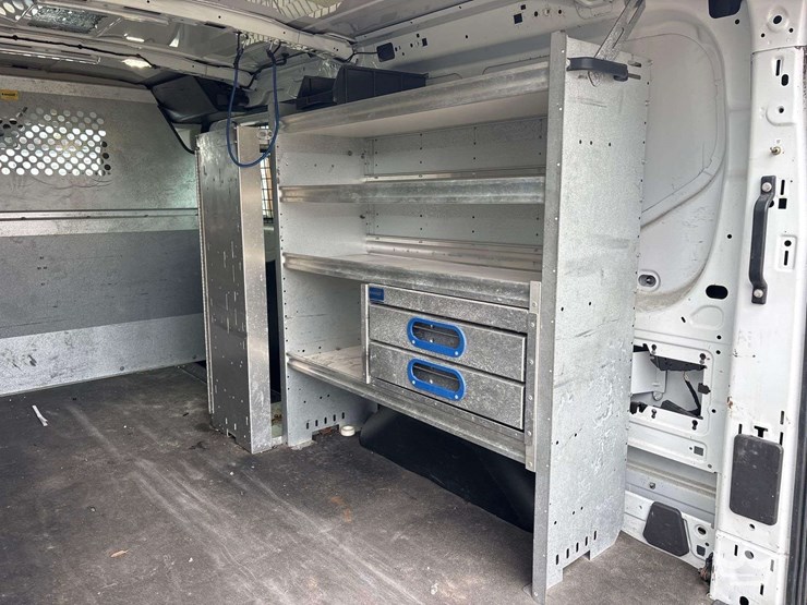 2016-ford-transit-image-21