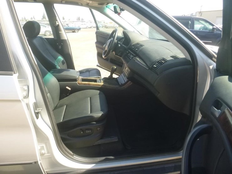 2005-bmw-x5-image-7