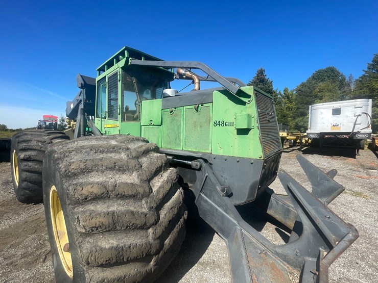 2000-john-deere-660-image-48
