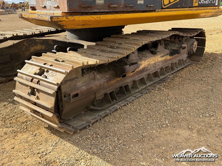 jcb-js220-lc-image-16