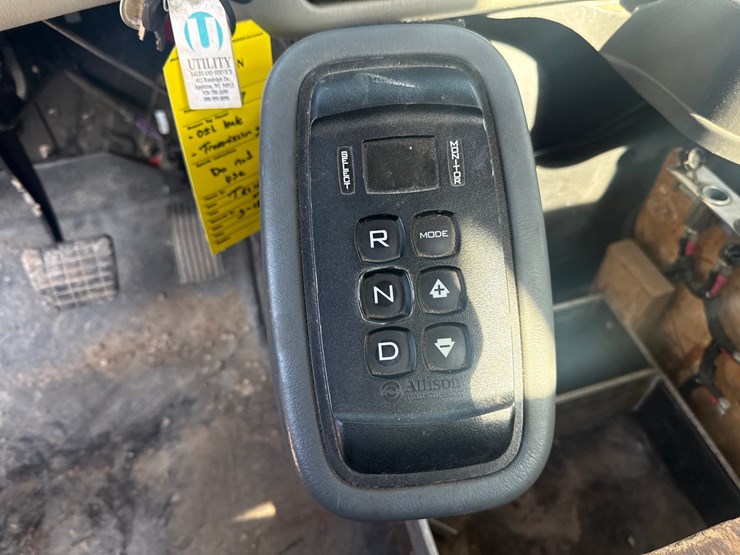2015-versalift-vxd50-image-83
