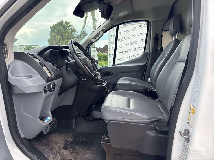 2019-ford-transit-image-7