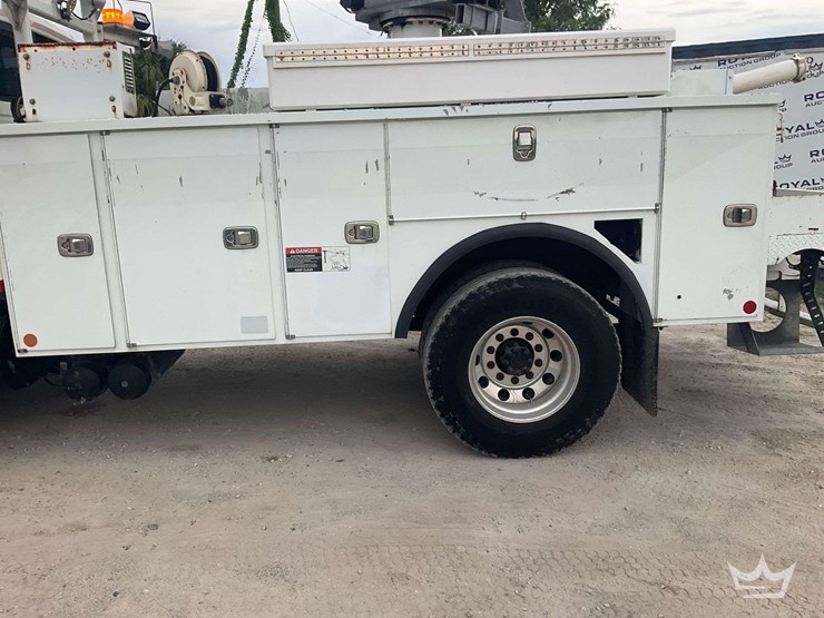2015-international-durastar-4300-image-28