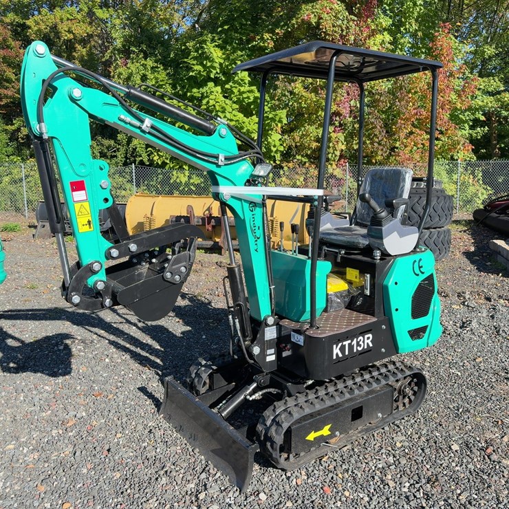 CFG INDUSTRIAL KT13R MINI EXCAVATOR