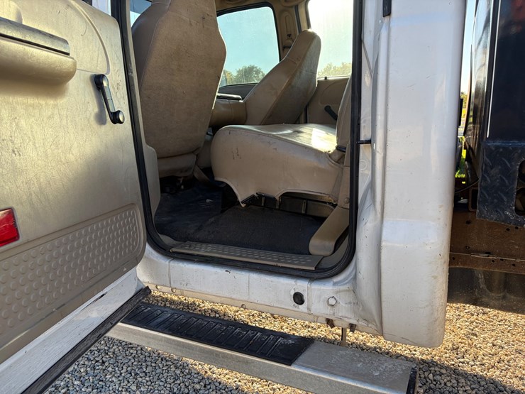 2006-ford-f350-image-8