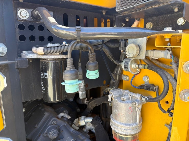 deere-85g-image-60
