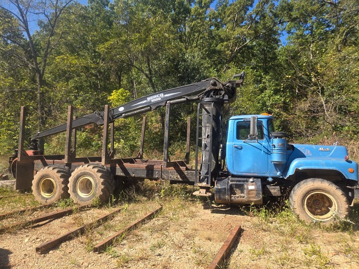 1991-mack-rd690s-image-2