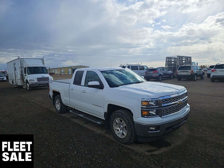 2015-chevrolet-silverado-1500-image-2
