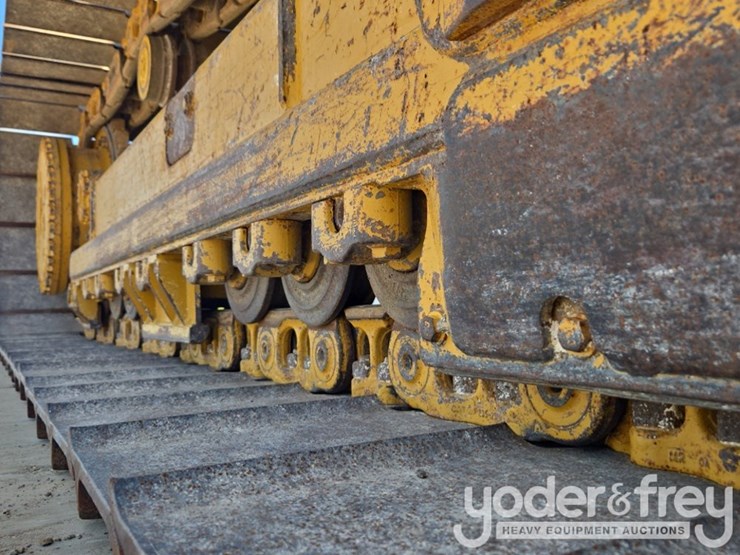 2021-caterpillar-d4-lgp-image-18