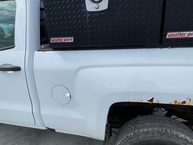 2016-chevrolet-2500-image-19