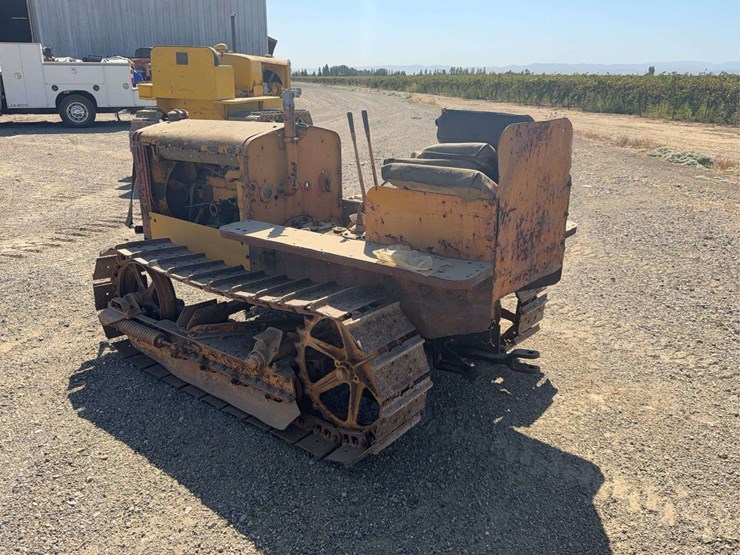 caterpillar-ten-image-5