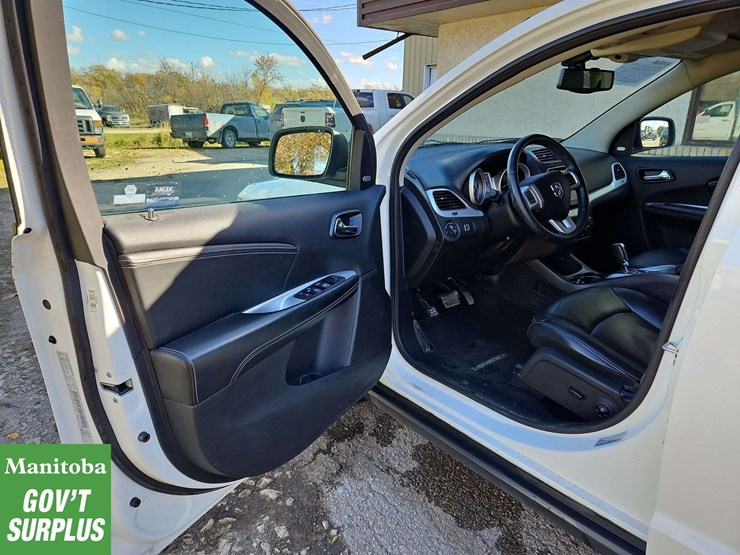 2015-dodge-journey-image-15