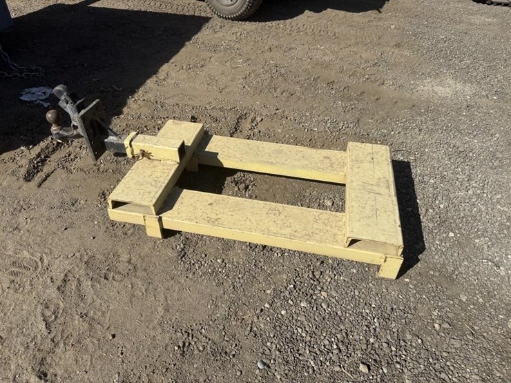 forklift-trailer-mover-attachment-image-1