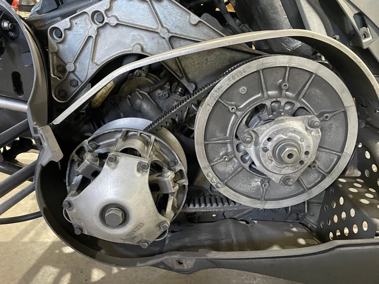 #3152-•-2008-yamaha-fx-nytro-snowmobile-image-36
