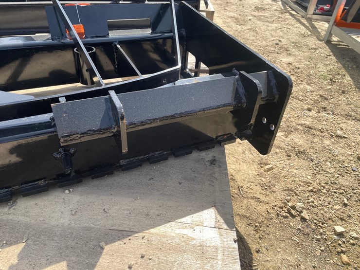 #2033-•-wolverine-skid-steer-pallet-fork-frame-attachment-image-9