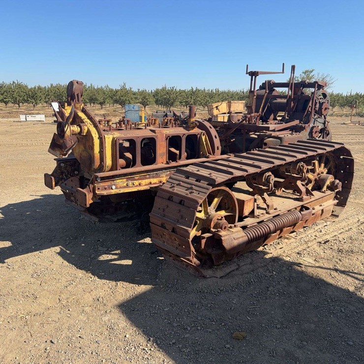 CATERPILLAR 65