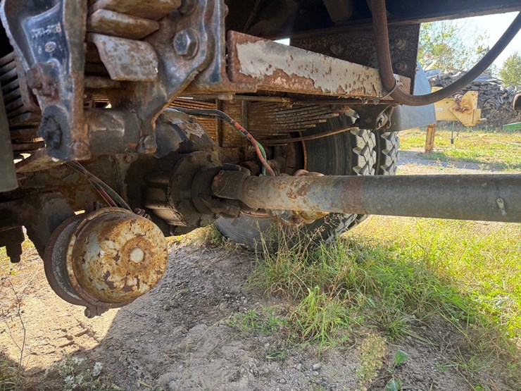 1989-ford-l8000-image-45