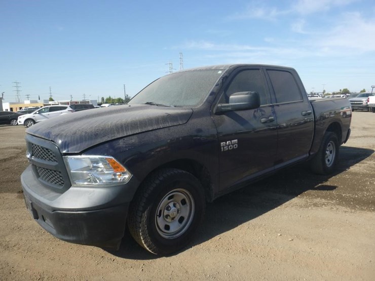 2017-dodge-1500-image-2