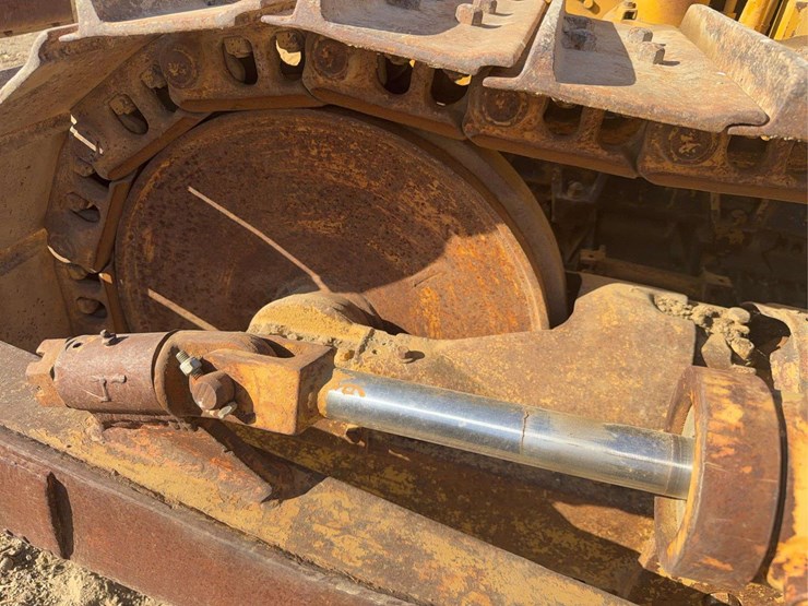caterpillar-d4d-image-12