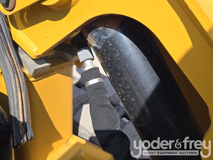 2017-caterpillar-279d-image-24