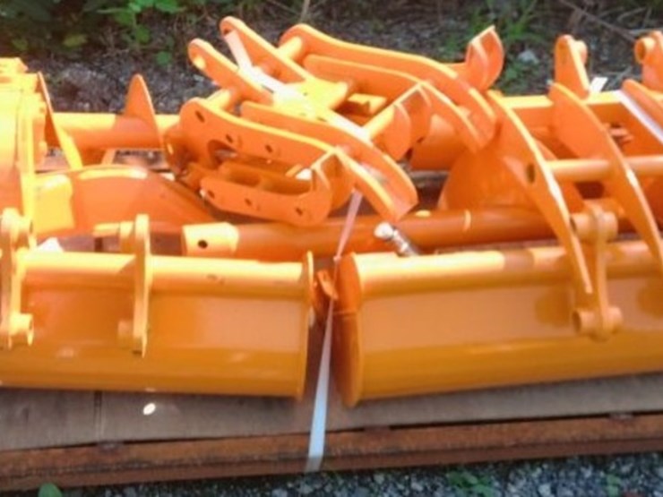 g.y.-mini-excavator-attachment-set-image-2