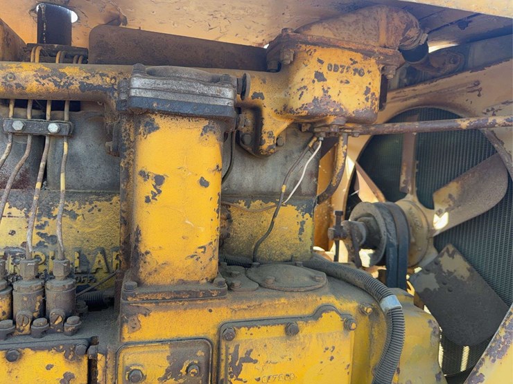 caterpillar-d7-image-32