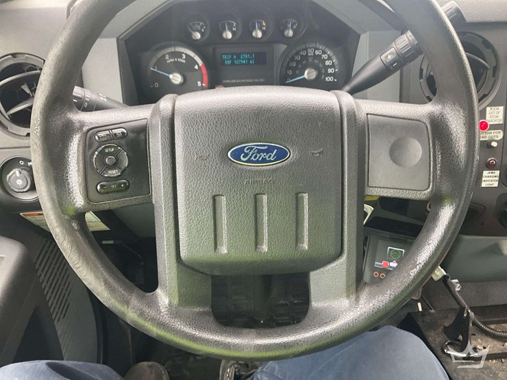 2014-ford-f550-image-14