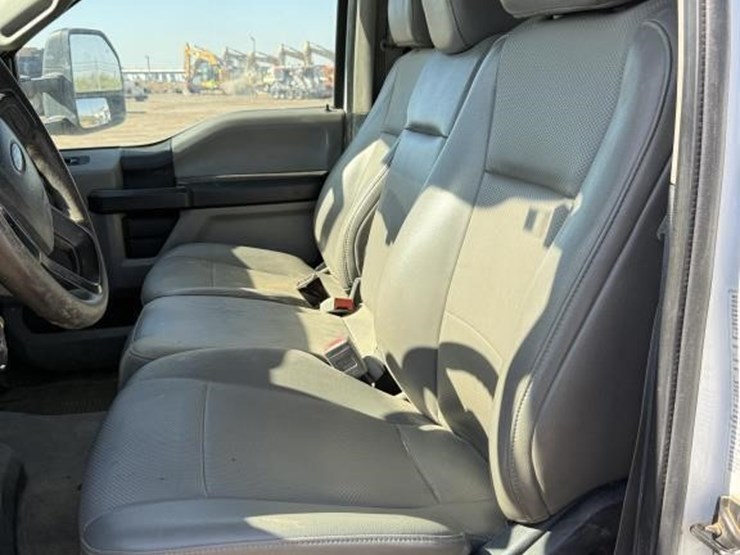 2019-ford-f450-image-46