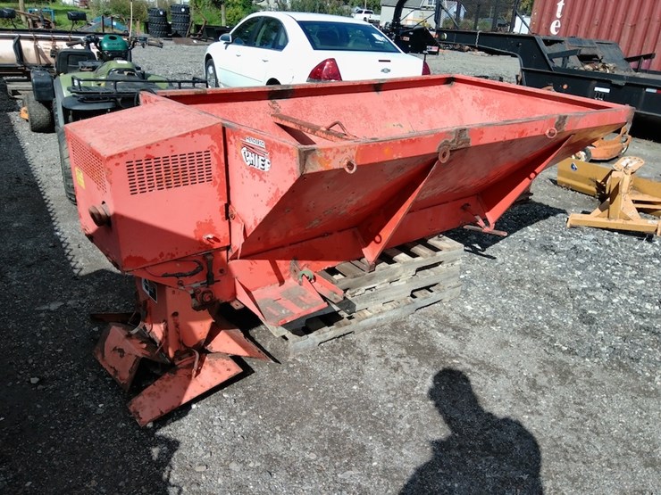 henderson-chief-4'x8'-salt-spreader-image-4