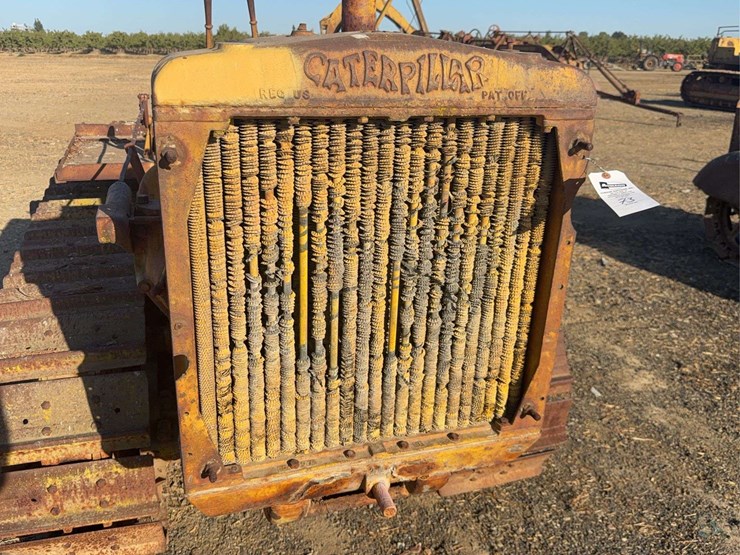 caterpillar-thirty-image-5